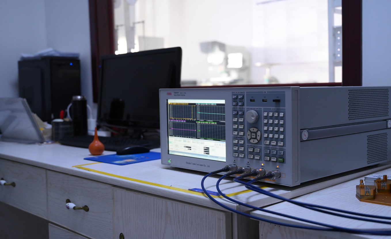 網(wǎng)絡(luò)分析儀